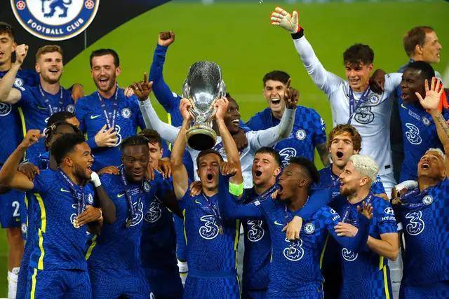 爱德华兹40分布克49分 森林狼4-0横扫太阳晋级